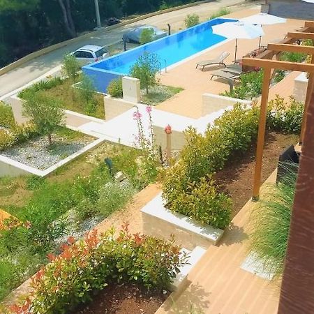 Cozy Apartments With Pool And Splendid Seaview Kavac Luaran gambar