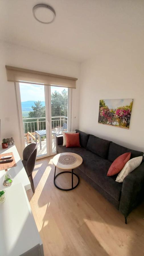 Cozy Apartments With Pool And Splendid Seaview Kavac Luaran gambar