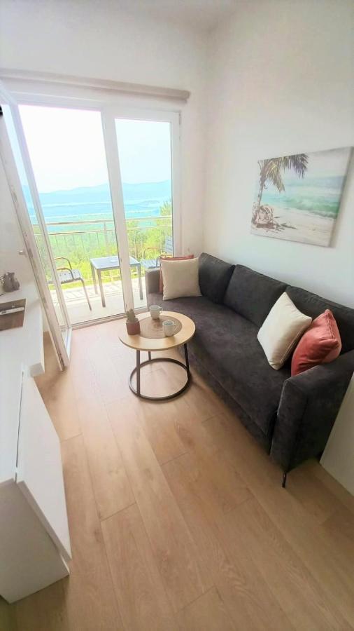 Cozy Apartments With Pool And Splendid Seaview Kavac Luaran gambar
